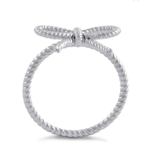 Twisted Elegance: Sterling Silver Rope Knot Bow Ring Size 8 New - Picture 3 of 4